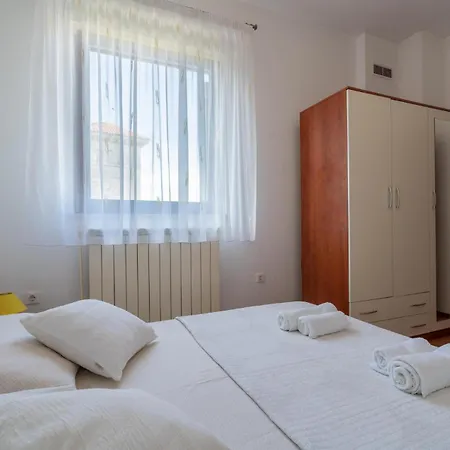 Awesome Apartment In Pula With Wifi Apartment