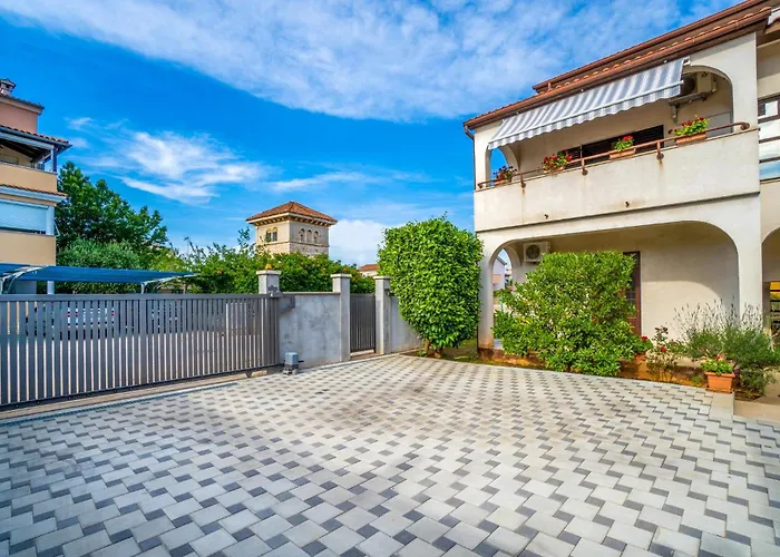 Awesome Apartment In Pula With Wifi Pula