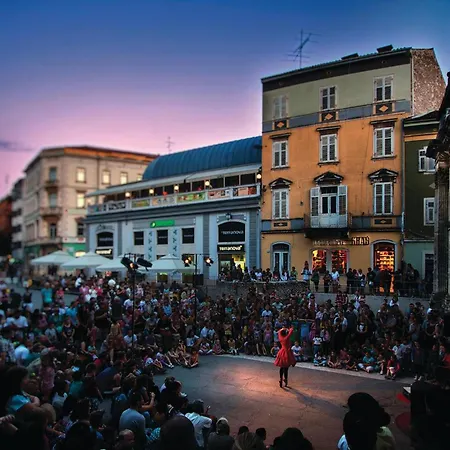 公寓 Awesome In With Wifi 普拉