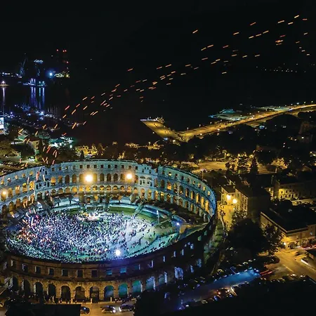 公寓 Awesome In With Wifi